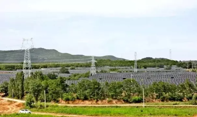 中國十三省最大光伏電站在這里！欽州康熙嶺的光伏電站能排上號了嗎？